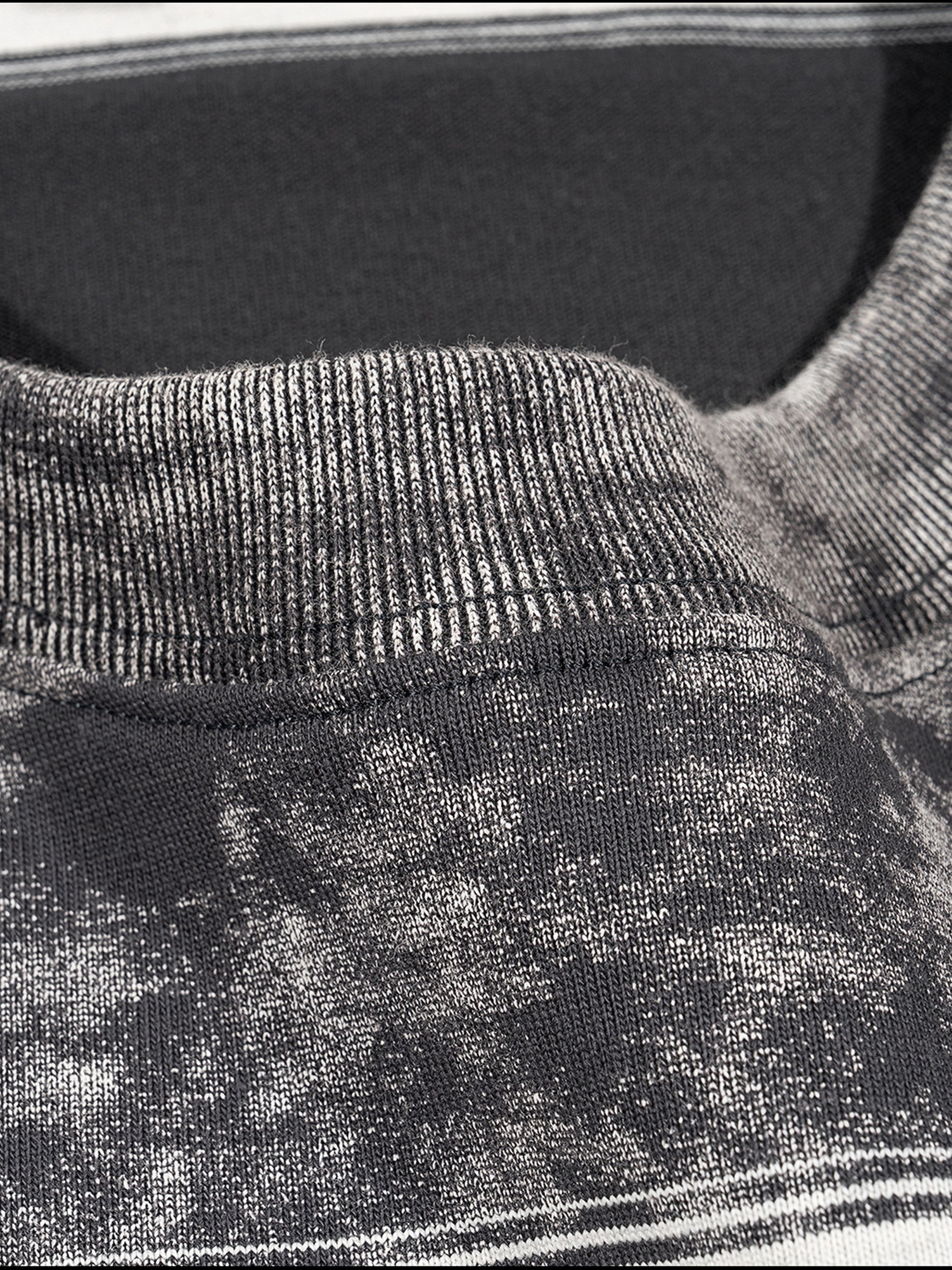 Camiseta cuadrada de rayas lavadas con nieve