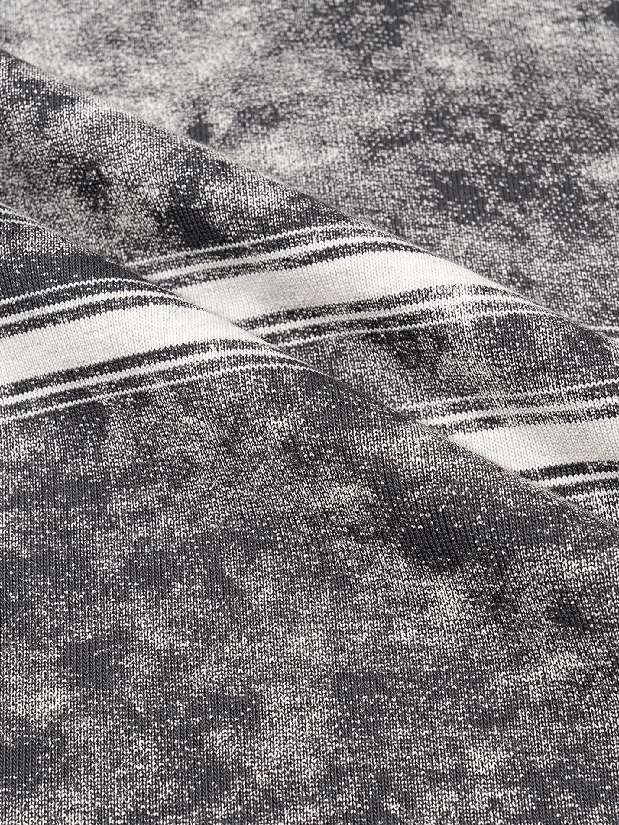 Camiseta cuadrada de rayas lavadas con nieve