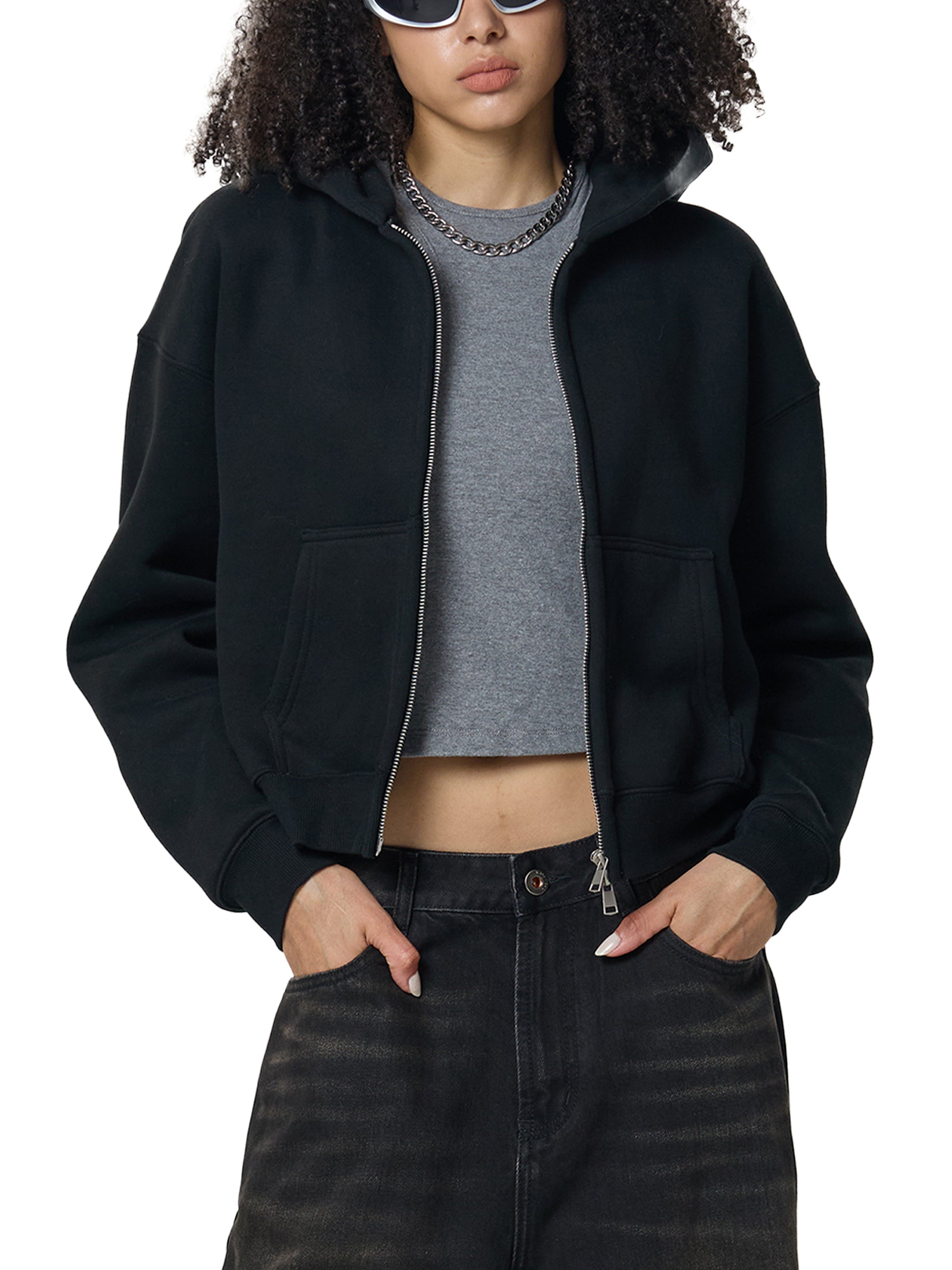 cropped,cropped hoodie,zipped,streetwear